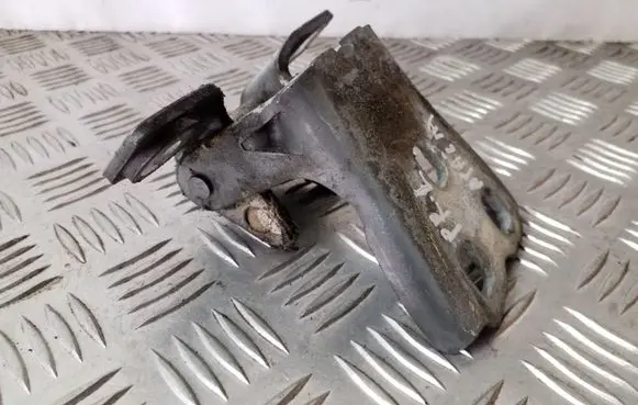 Jeep Grand Cherokee (WK) Front door lower hinge 55394220AA