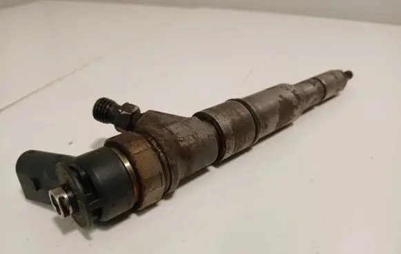 Fuel injector