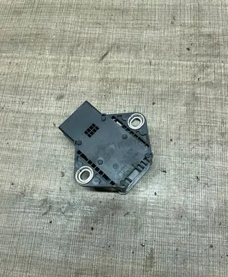 Mercedes-Benz E W211 ESP acceleration yaw rate sensor A2165420018 0265005623 7004234
