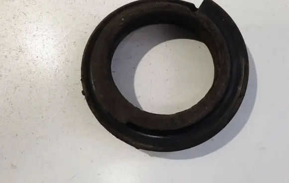 Hyundai Santa Fe Front coil spring rubber mount 