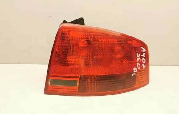 Audi A4 S4 B7 8E 8H Rear/tail lights R965070