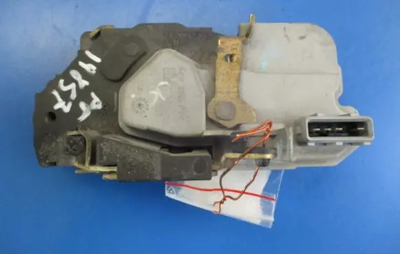 Peugeot 206 CC Rear door lock