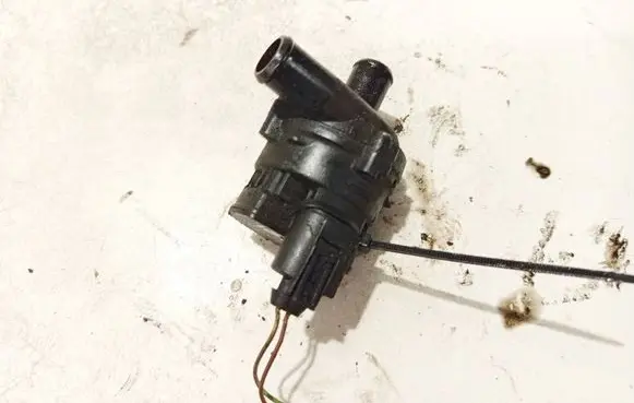 Mercedes-Benz CLS C219 Electric auxiliary coolant/water pump a2118350364