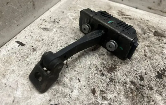 BMW X5 E53 Rear door soft close latching motor 