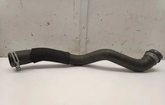 Mercedes-Benz CLA C118 X118 Engine coolant pipe/hose A2475010182