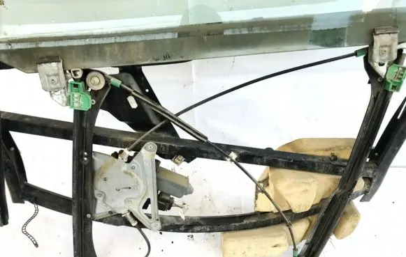 Sliding door window regulator with motor