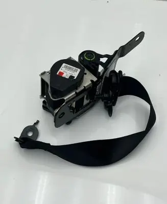BMW 4 F32 F33 Front seatbelt 628642100 002L0000