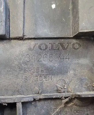 Volvo V70 Front bumper mounting bracket 31265344