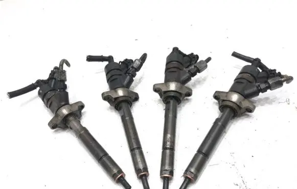 Fuel injectors set