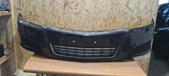 Opel Astra H Front bumper 
