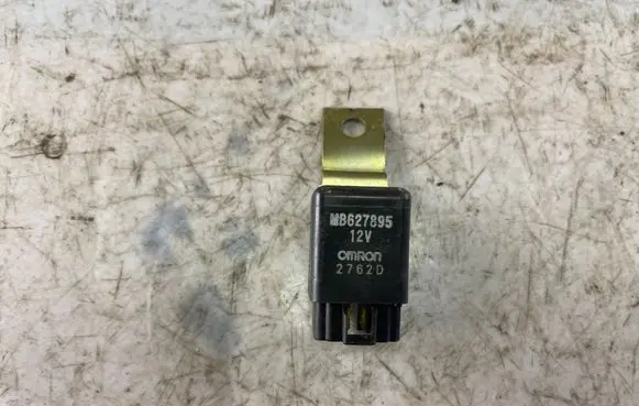 Mitsubishi Pajero Sport I Other relay Mb627895