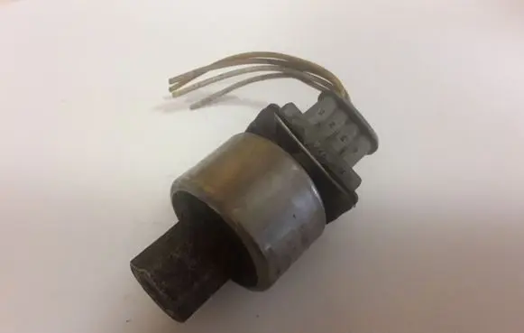 Peugeot 306 Air conditioning (A/C) pressure sensor P26BAR LP25BAR P21BAR