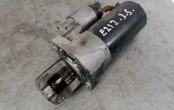 Mercedes-Benz E W212 Starter motor 0001115098