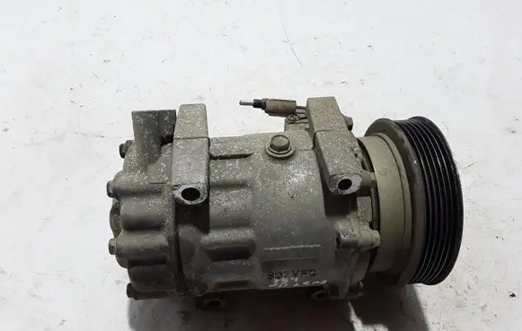 Dacia Duster Air conditioning (A/C) compressor (pump) 926006229R