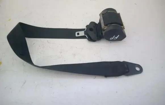 Peugeot 406 Front seatbelt