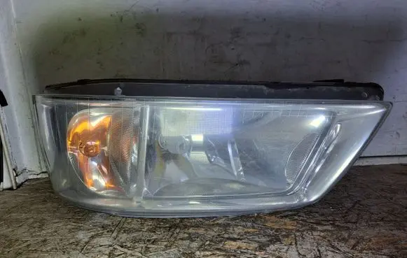 Volkswagen Transporter - Caravelle T5 Headlight/headlamp 7H1941015J 0301191301 1305239255
