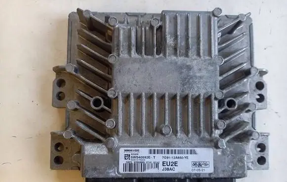 Ford Mondeo MK IV Engine control unit/module 5WS40592ET J38AC 7G9112A650YE