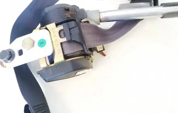 Volvo C70 Front seatbelt 566063600b02