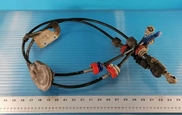 Nissan Qashqai Gear shift cable linkage 112112856