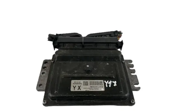 Nissan Micra Engine control unit/module MEC32040