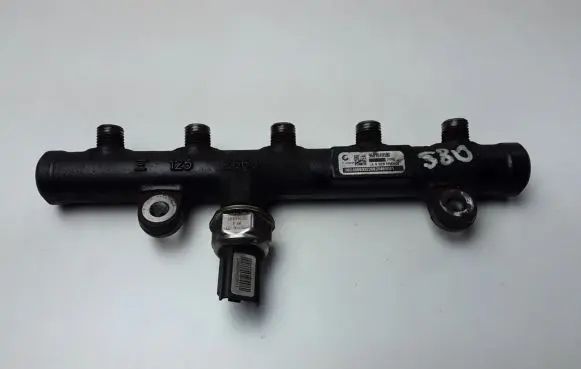 Volvo S80 Fuel main line pipe 9681649580