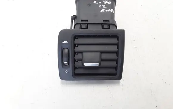 Volvo C70 Dashboard side air vent grill/cover trim 39888290