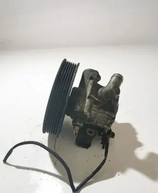 Mercedes-Benz Vito Viano W639 Power steering pump A6112300115