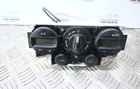Nissan Primera Climate control unit