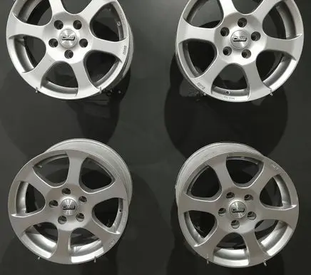 Hyundai i30 R16 alloy rim KBA47042