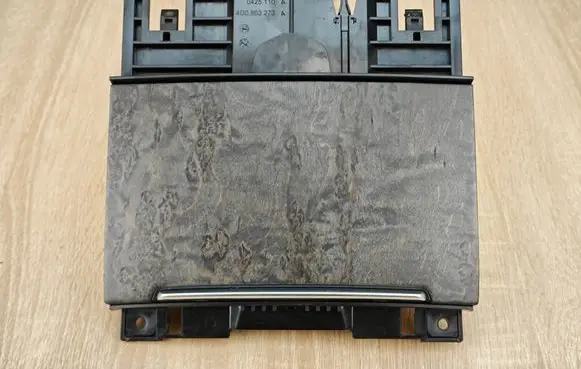 Ashtray (front)