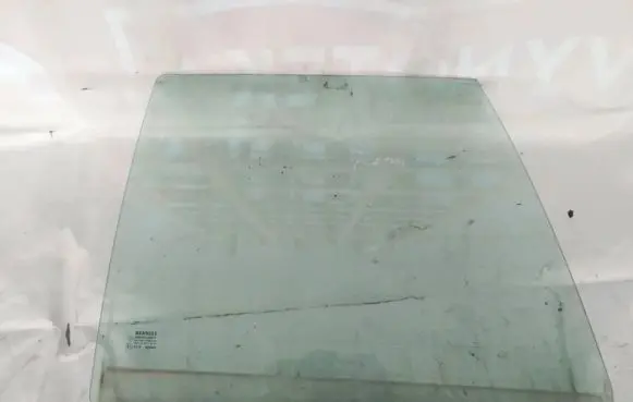 Renault 19 Rear door window glass
