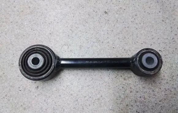 Audi Q8 Front anti-roll bar/stabilizer link 4M0411317K