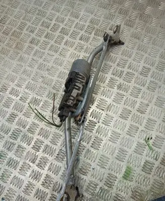 Volkswagen PASSAT B5.5 Front wiper linkage and motor 3B1955113D 0390241528