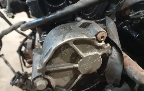 Ford C-MAX I Vacuum pump