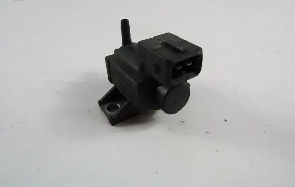 Toyota Avensis T270 Valve vacuum 258600R010