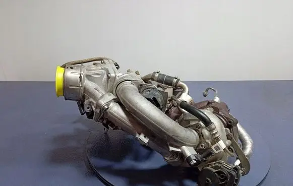 BMW X5 G05 Turbo system vacuum part 85801708580173