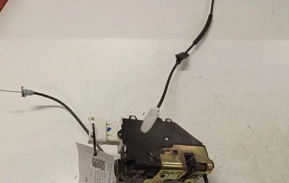 Citroen C4 I Front door lock 9647172680