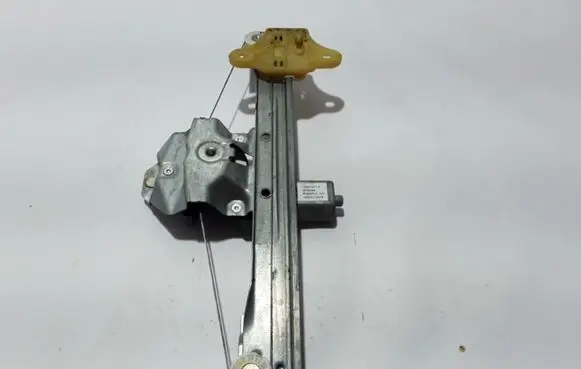 Renault Captur Rear window lifting mechanism without motor 827009380R