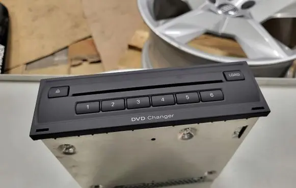 Audi Q7 4M CD/DVD changer 4M0035108A