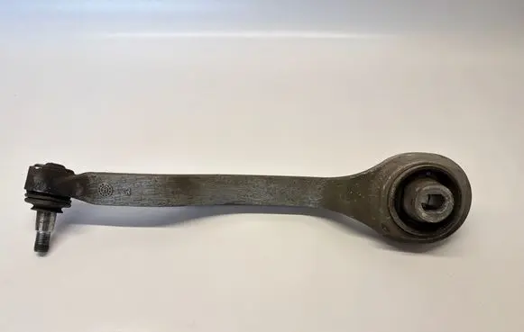 Mercedes-Benz E W211 Front lower control arm/wishbone 