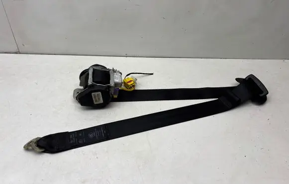 Volkswagen Jetta V Front seatbelt 1K4857706E