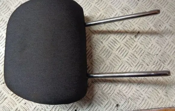 Skoda Fabia Mk2 (5J) Front seat headrest 