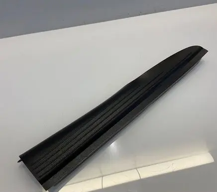 Mercedes-Benz E W211 Rear sill trim cover A2116800535 2116800535