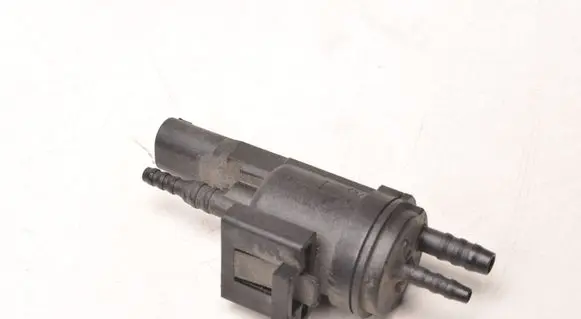 Mercedes-Benz GLC X253 C253 Valve vacuum A0005003201