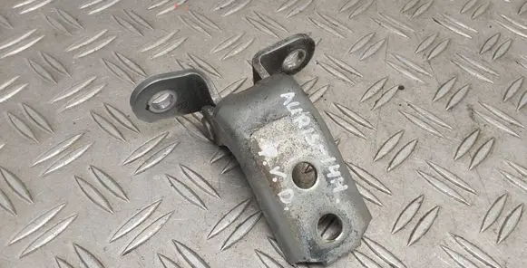Toyota Auris E180 Front door upper hinge 