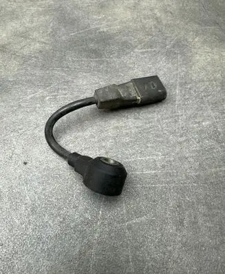 Volkswagen Golf IV Detonation knock sensor 06A905377B