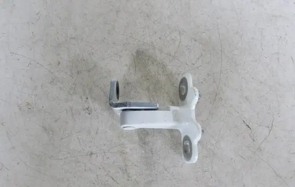 Tesla Model Y Rear door upper hinge 1626079-00-b
