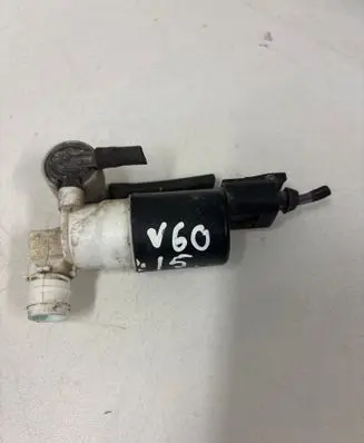 Volvo V60 Windscreen/windshield washer pump 31349264