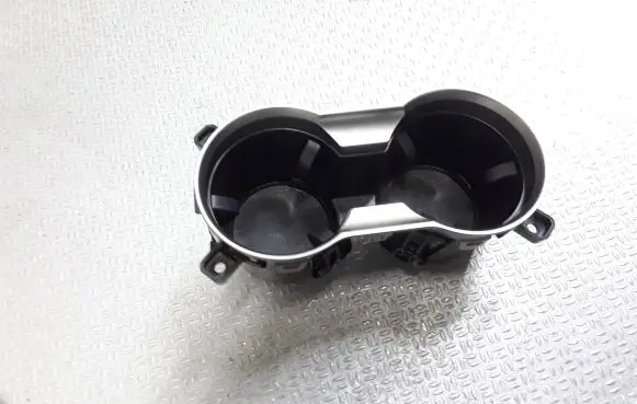Cup holder front