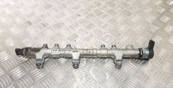 KIA Sorento Fuel main line pipe 314002F600